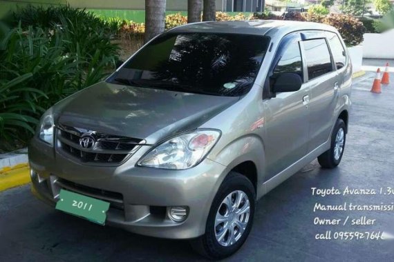 2011 TOYOTA Avanza 7 seater MT FOR SALE