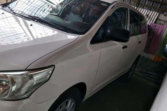 SELLING TOYOTA Innova 2013 E diesel