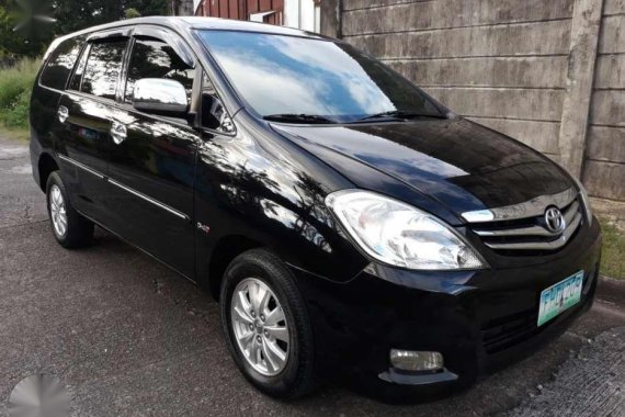 2011 Toyota Innova G FOR SALE