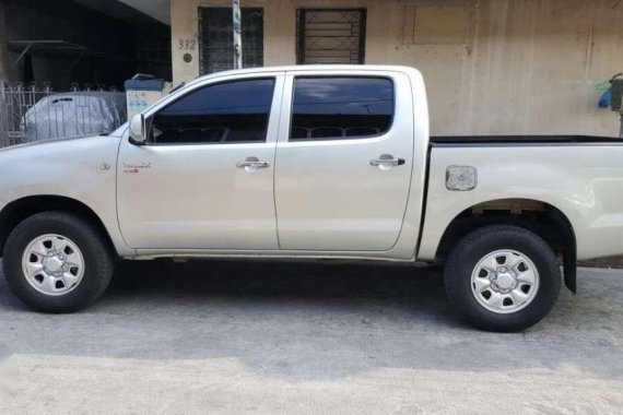 2011 model Toyota Hilux pickup 4x2 Manual transmission