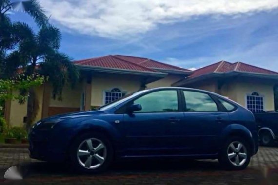 Ford Focus hatchback 2006 model Top of the line 2.0