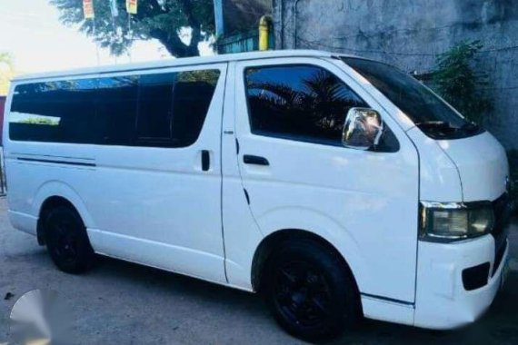 Toyota Hiace commuter 2007 Well maintained.