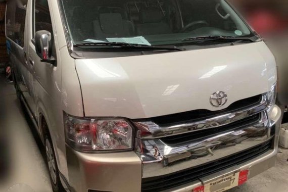 Toyota HIACE GL Grandia MT 2017 FOR SALE