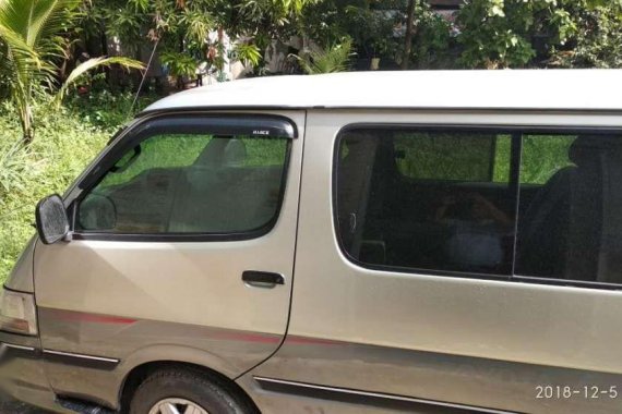 SELLING Toyota Hiace Grandia 2000 local diesel