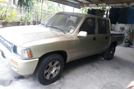 Toyora Hilux 1997 FOR SALE