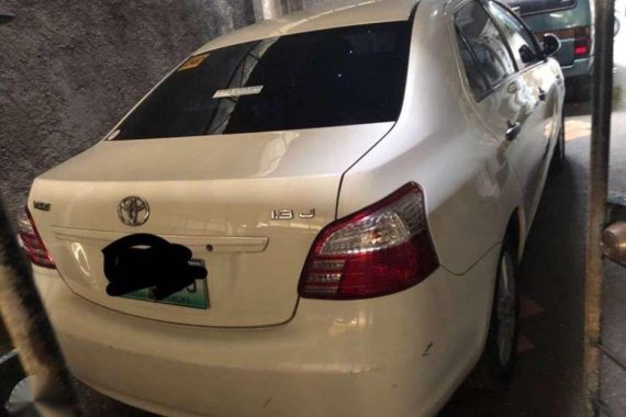 SELLING Toyota Vios 2013