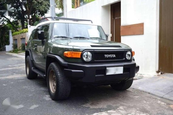 2014 Toyota Fj Cruiser At Army Green