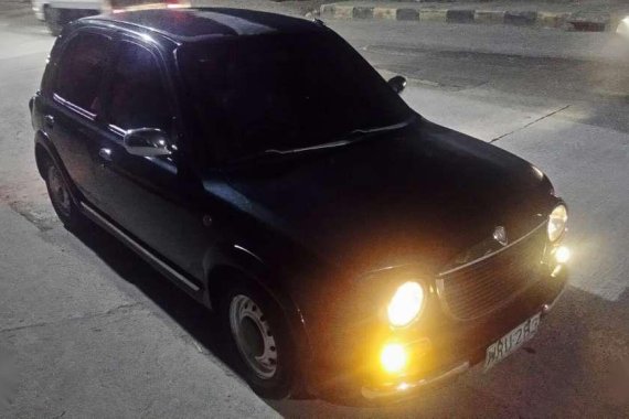 Nissan Verita 2000 Black Automatic for sale 