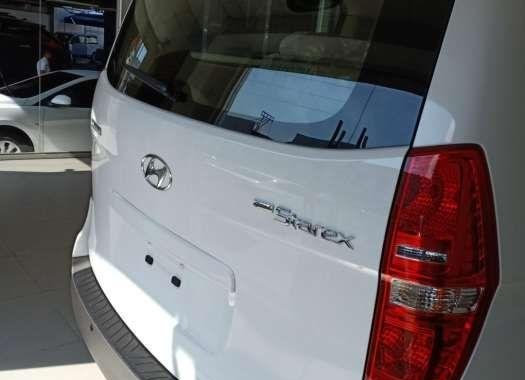 Hyundai Starex Facelifted 2019 model
