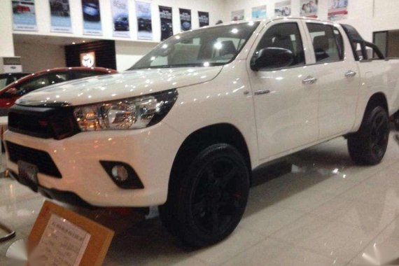 Ofw Zero 0 Dp 2018 Toyota Hilux Spirit of Giving Xmas SG2