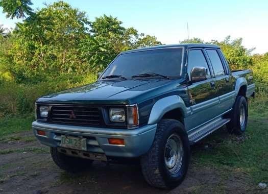 Like new Mitsubishi Strada for sale