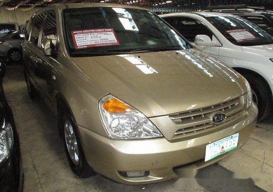 Kia Carnival 2010 AT for sale