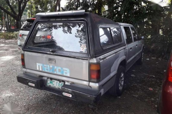 Like new Mazda B2200 for sale