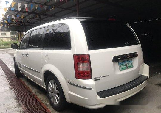 Chrysler Town and Country 2010 for sale