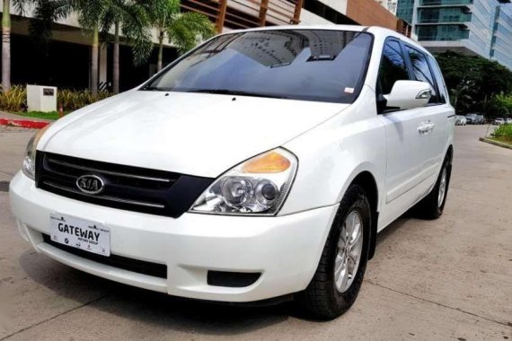 Kia Carnival 2012 for sale 