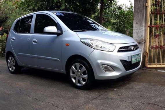 Hyundai i10 2012 AT for sale