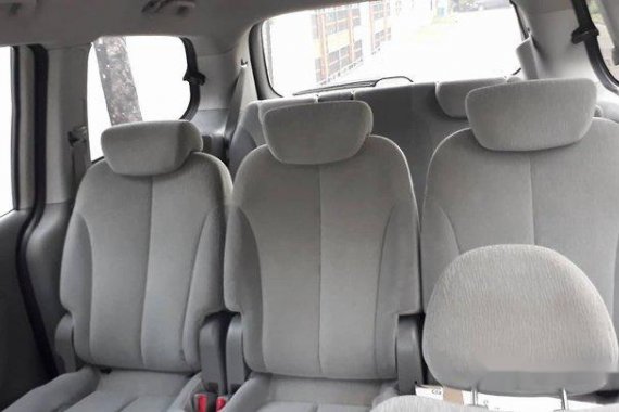 Kia Carnival 2010 for sale