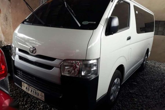 Toyota Hiace Commuter 30 White 2018 Model