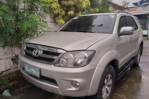 Toyota fortuner G 2008