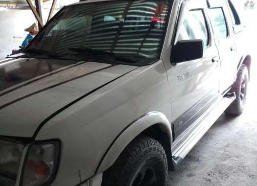 Nissan Frontier 2000 for sale