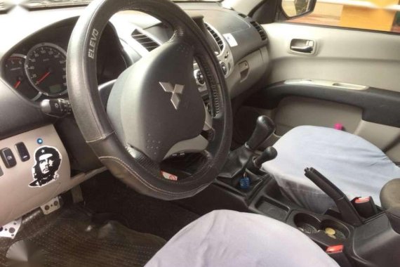 Mitsubishi Strada 2012 for sale