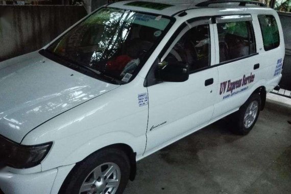 UV EXPRESS - Isuzu Crosswind XT FOR SALE