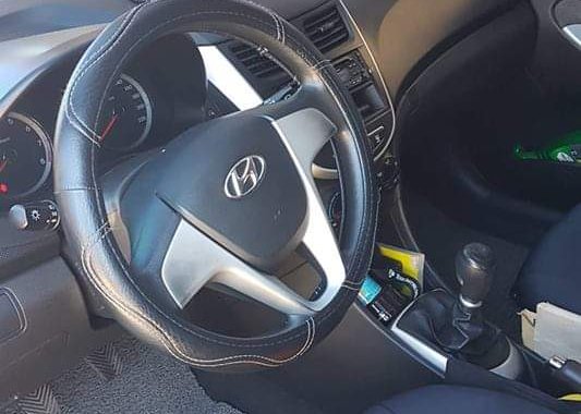 Hyundai Accent 2012 MT gas rush sale