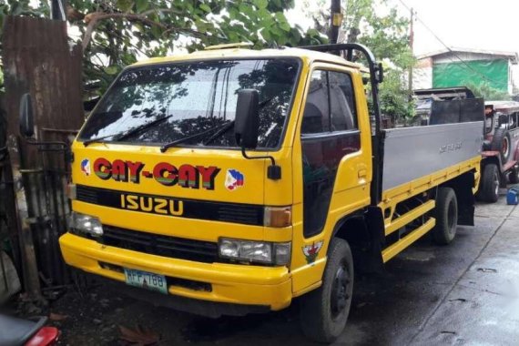 Well-kept isuzu elf for sale