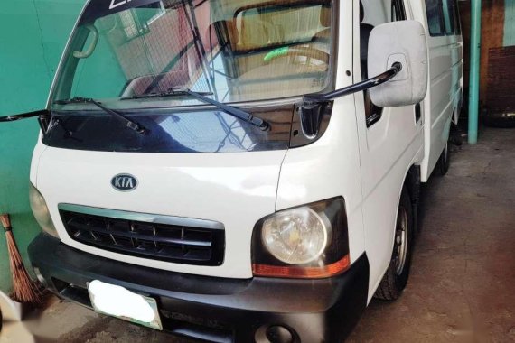 Kia KC2700 2004 model dual AC FOR SALE