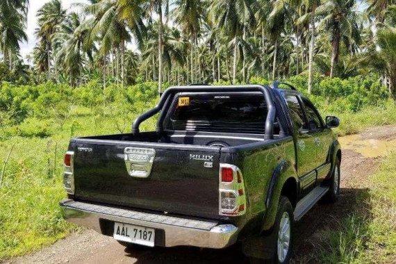 2014 Toyota Hilux Deluxe 4 X4 Crew Cab Pick Up Truck