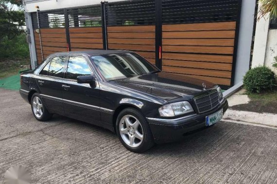 Mercedes Benz C200 1994 FOR SALE