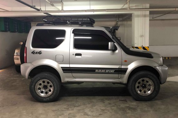 2011Suzuki Jimny automatic 4x4 brand new tires