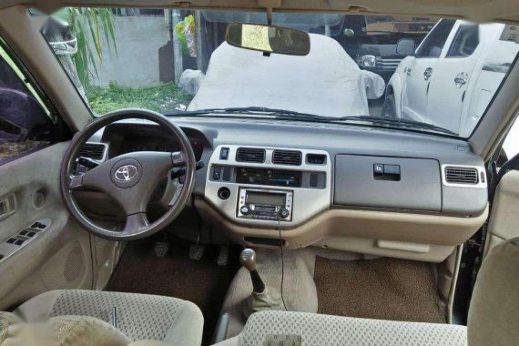 TOYOTA Revo sr gas 1.8 2005 model