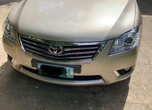 Selling 2011 Toyota Camry 2.4G color gold 62tkm
