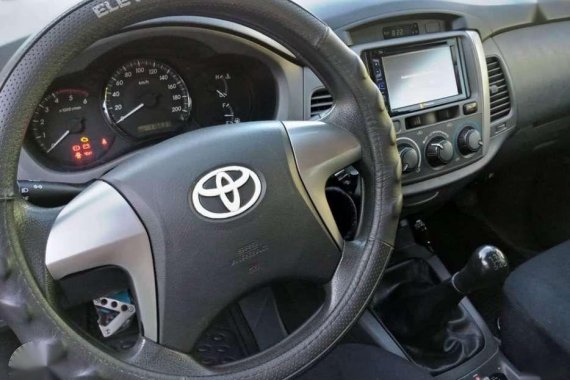 2012 Toyota Innova 2.5 E 3rd Generation