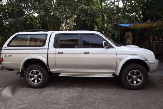 Mitsubishi Strada 2004 for sale