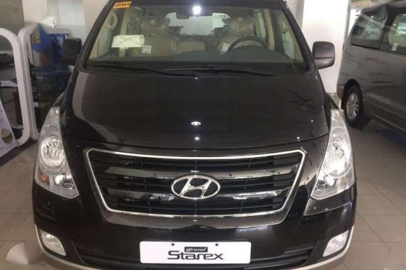 SELLING 2019 HYUNDAI Starex 38k all in
