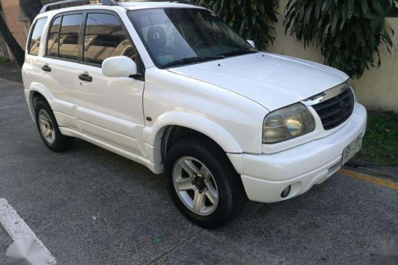 Suzuki Grand Vitara 2002 matic 4x4 gas v6 top of the line