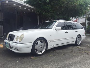 Mercedez Benz E320 1998 for sale