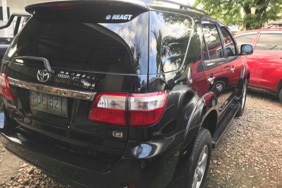 Toyota Fortuner 2.5G Manual Diesel 2011