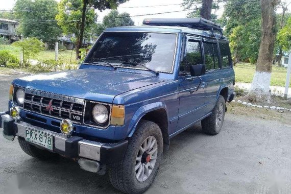 SELLING MITSUBISHI Pajero manual diesel