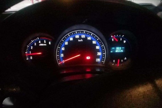 Selling Isuzu Dmax LS 4x2 2012