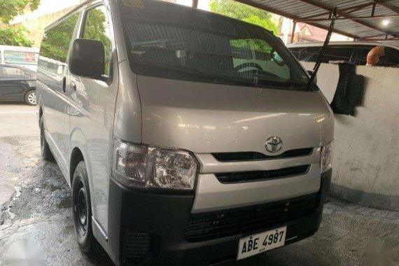 2016 Toyota Hiace Commuter 25L Silver Manual