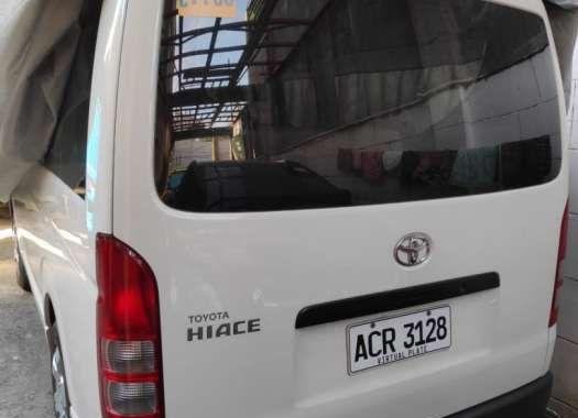 2016 Toyota Hiace 3.0 commuter manual FOR SALE