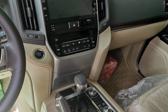 2019 Toyota Land Cruiser Bulletproof Levelb6 for sale in Pasig 