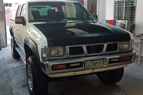 1996 Nissan Pathfinder LOCAL 4x4 diesel for sale