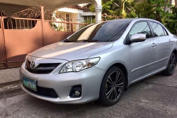 Selling 2013 Toyota Altis 1.6G