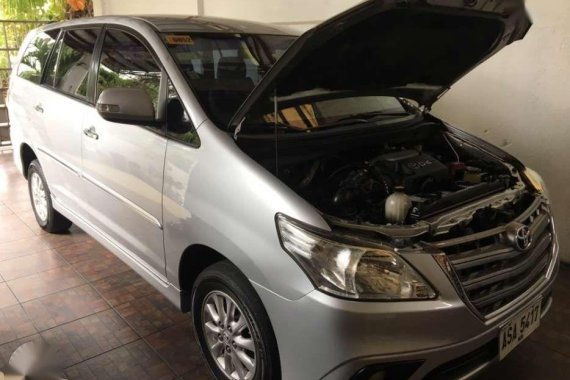 Toyota Innova G variant Manual transmission Diesel 2015 model