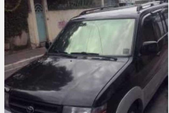 Toyota Revo 2000 for sale