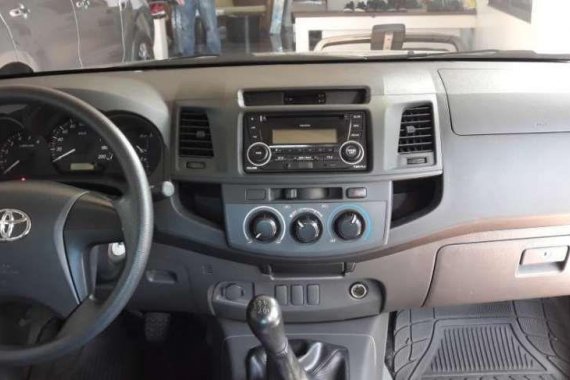 2013 E 4X2 Toyota Hilux for sale